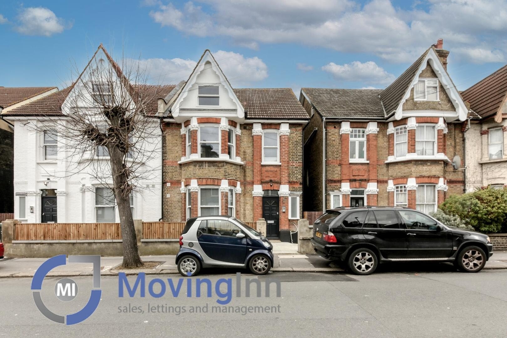 Flat Bensham Lane in Greater London