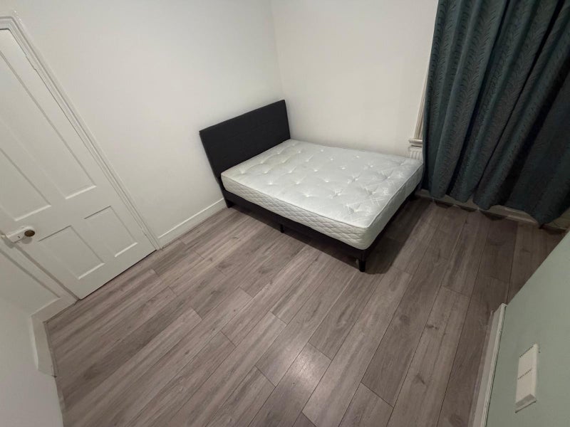 Room Riverdale Road in Greater London