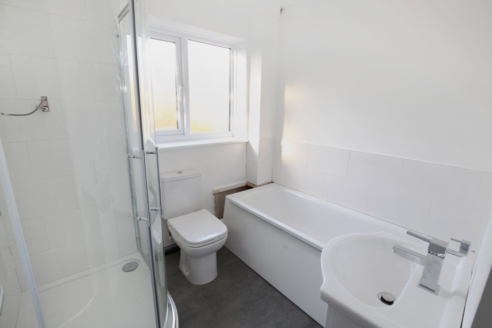 House Temple Close in Greater London