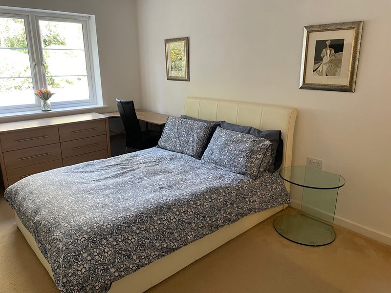 Room Beaufoys Close in Ferndown