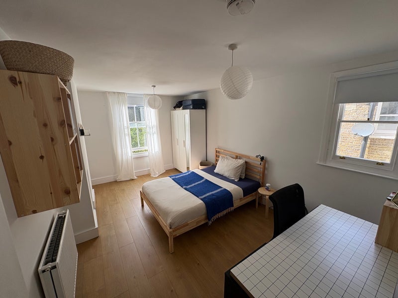 Room Alconbury Road in Greater London