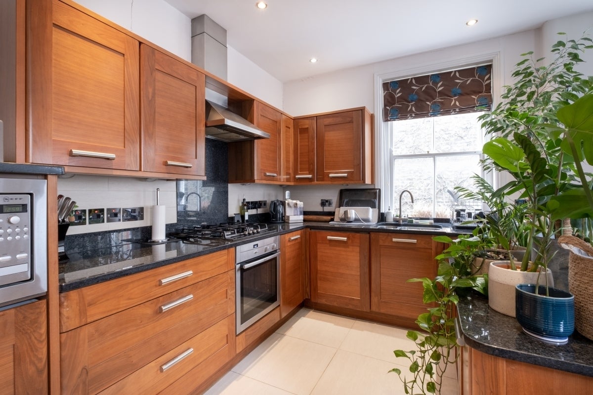 Flat Navy Street in Greater London
