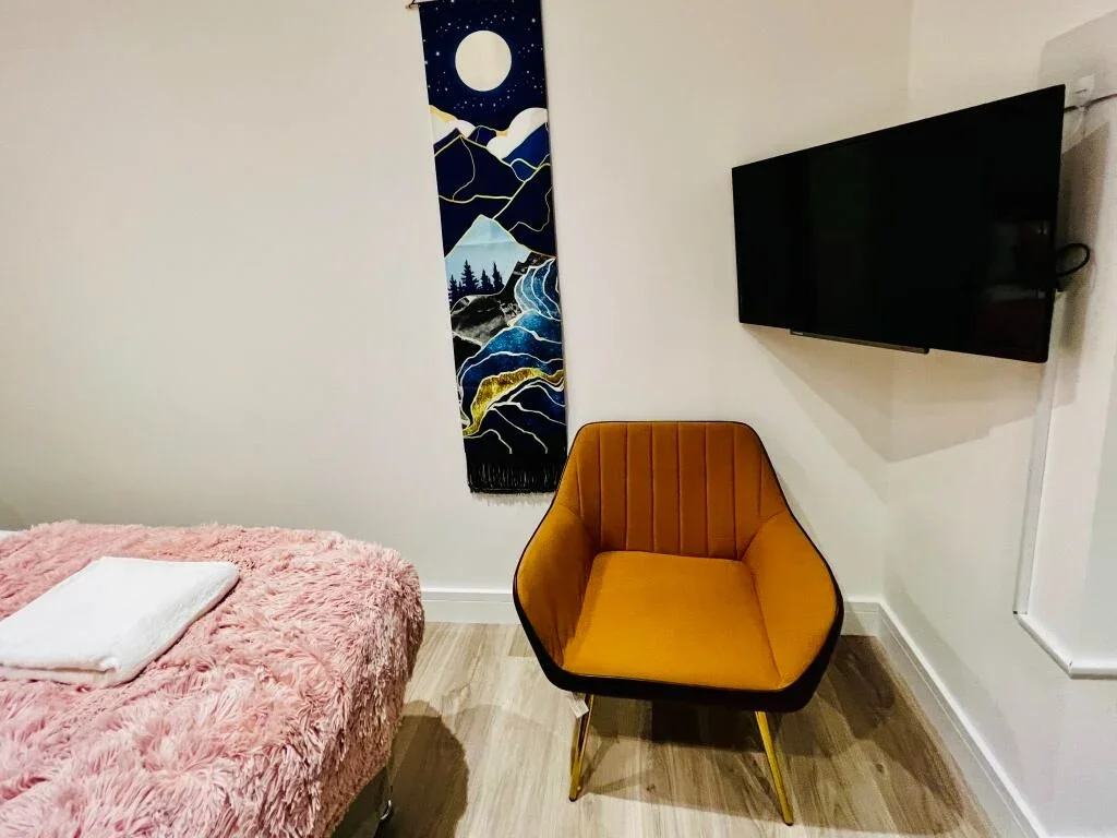 Flat Ash Grove in Greater London