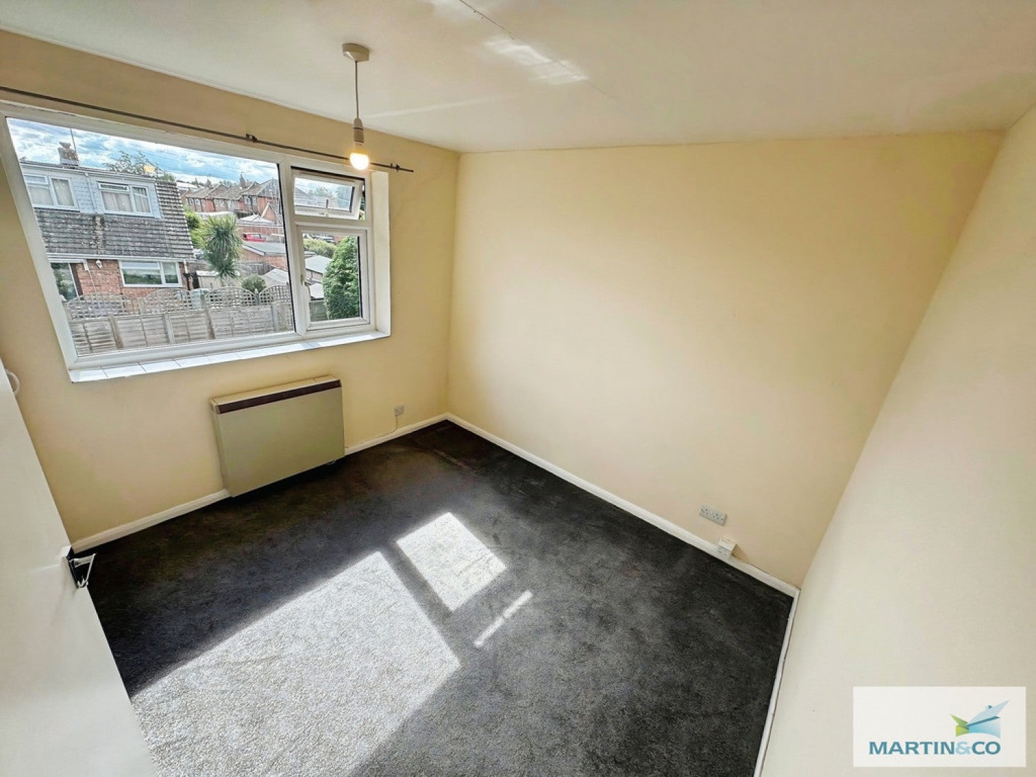 Flat Hawkwood Crescent in Worcester