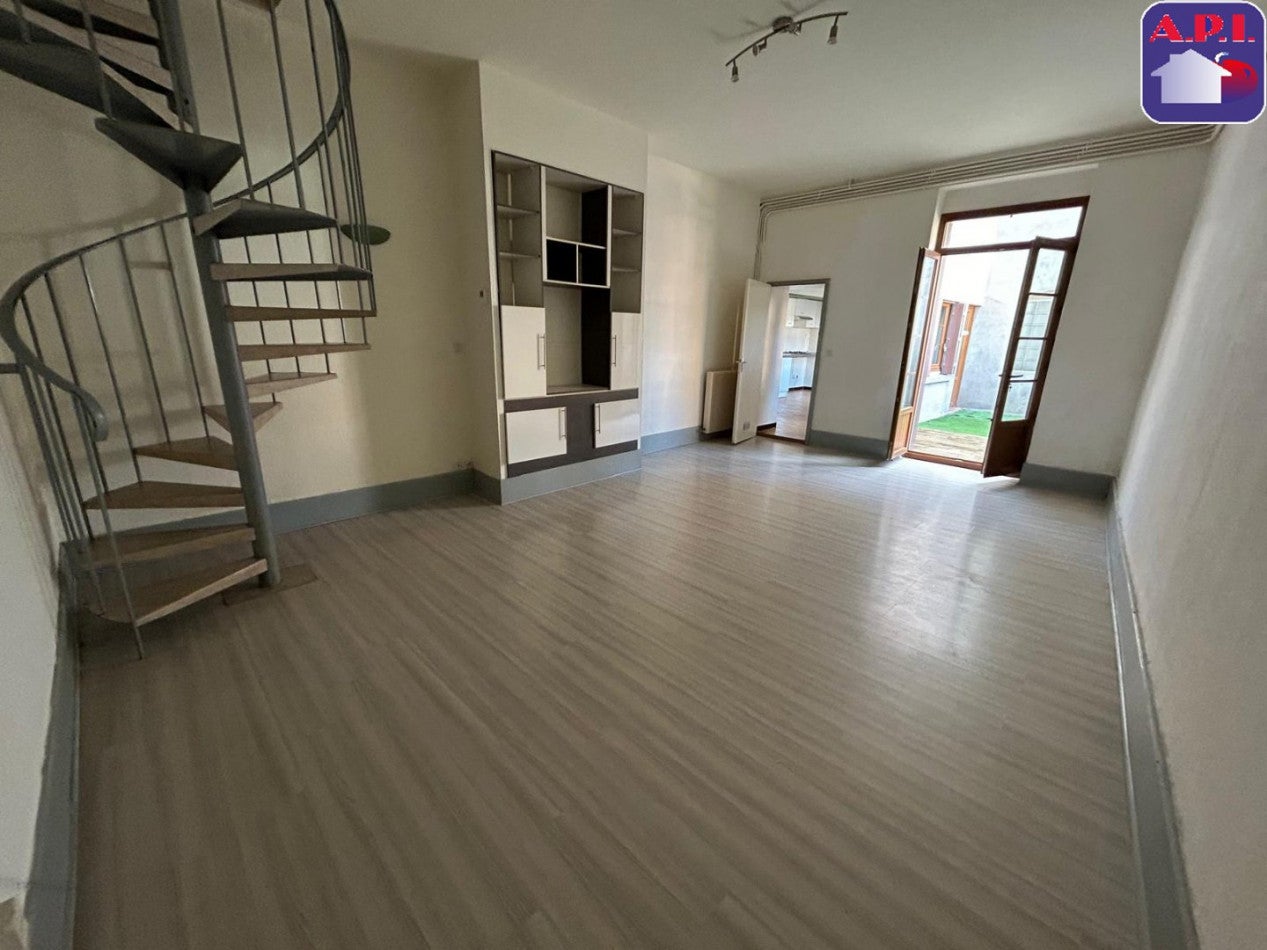 Appartement Place du Souvenir Français à Saverdun