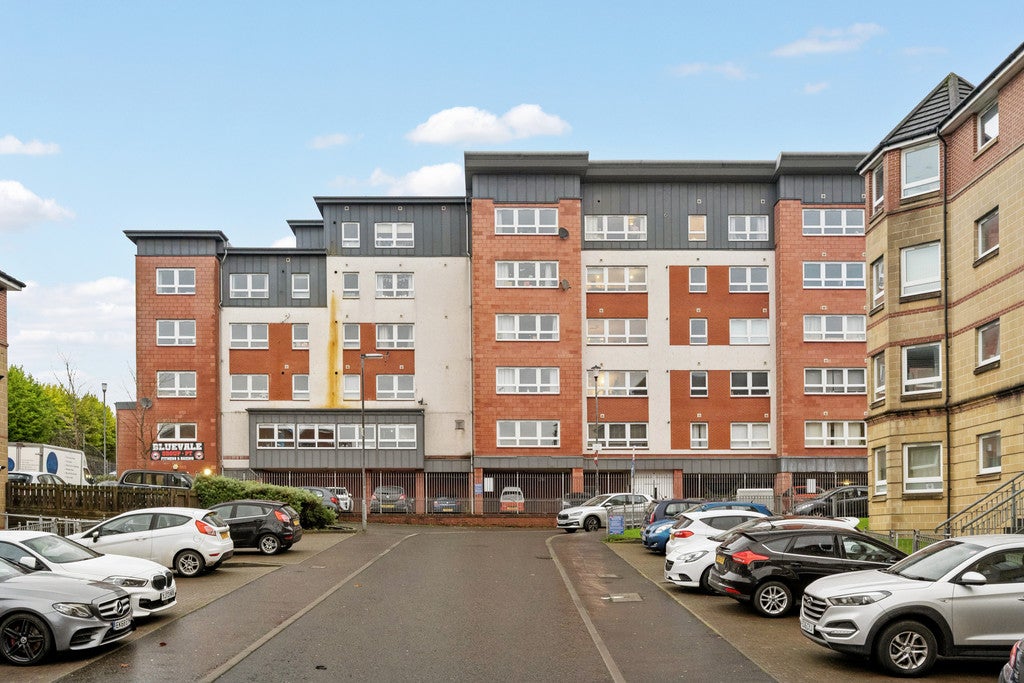 Flat Finlay Drive in Glasgow