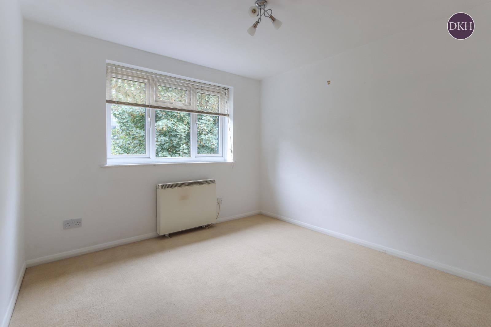 Flat Westland Road in Watford