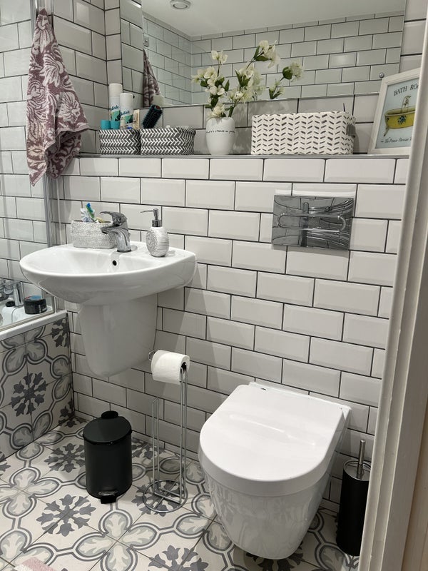 Room Talbot Close in Greater London