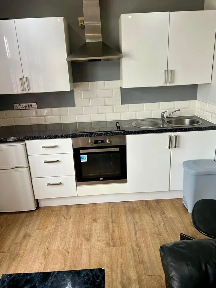 Flat Foleshill Road in Coventry