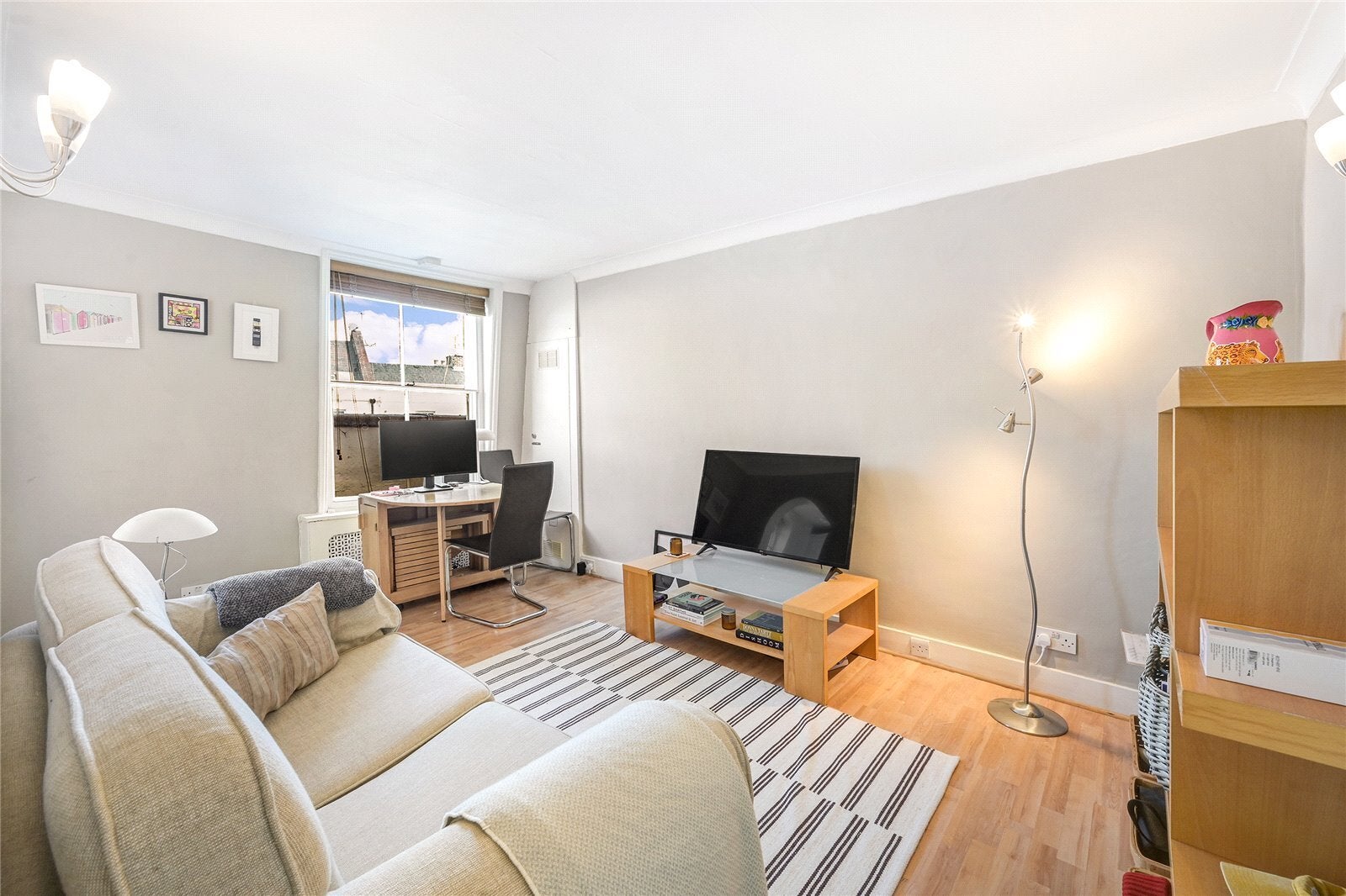 Flat Old Brompton Road in Greater London