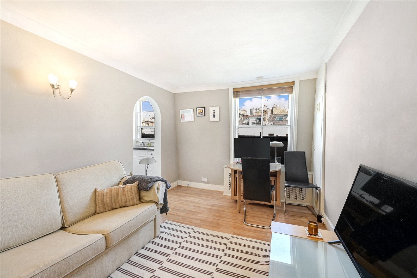 Flat Old Brompton Road in Greater London
