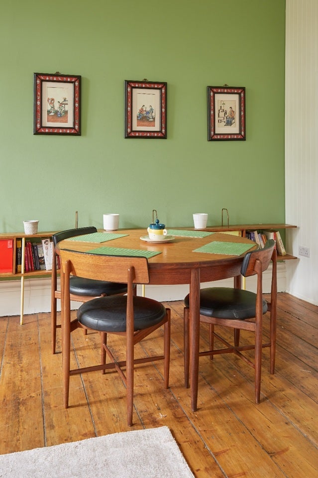 Flat Chalcot Crescent in Greater London