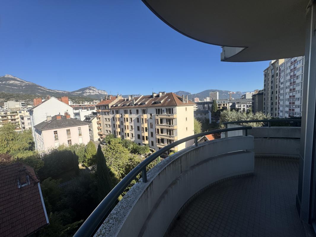 Flat Cour d'Honneur in Chambéry