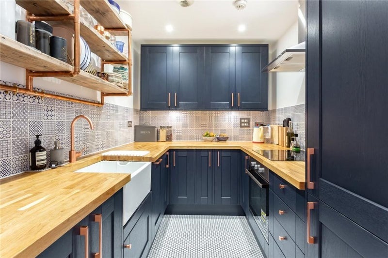 Flat Hertford Road in Greater London