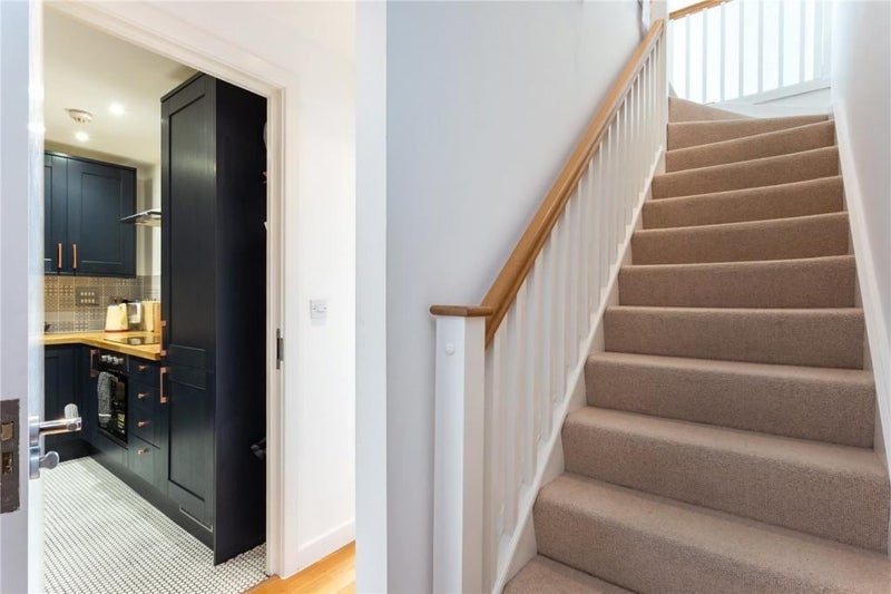 Flat Hertford Road in Greater London