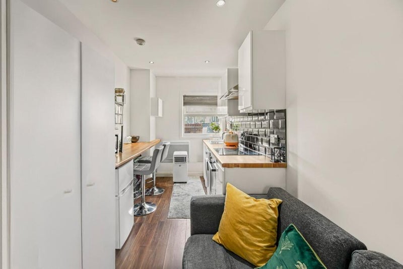 Room West Hill in Greater London