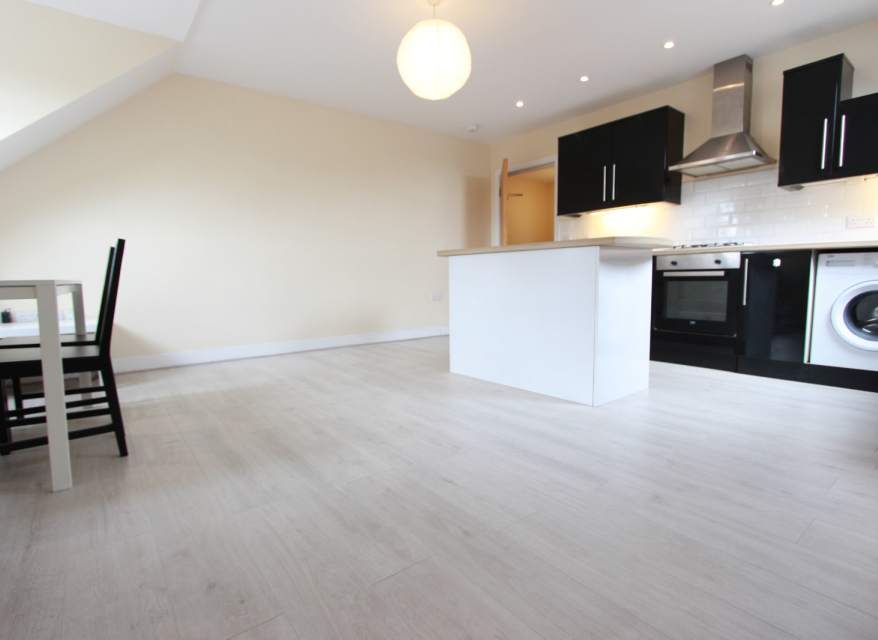 Flat Westfield Lane in Greater London