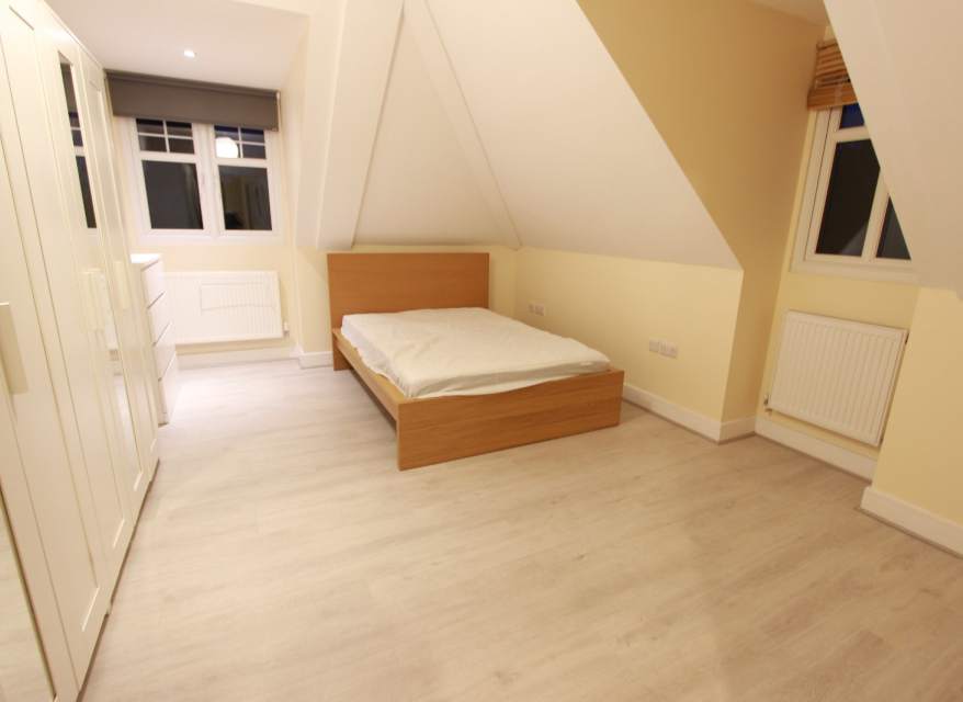 Flat Westfield Lane in Greater London