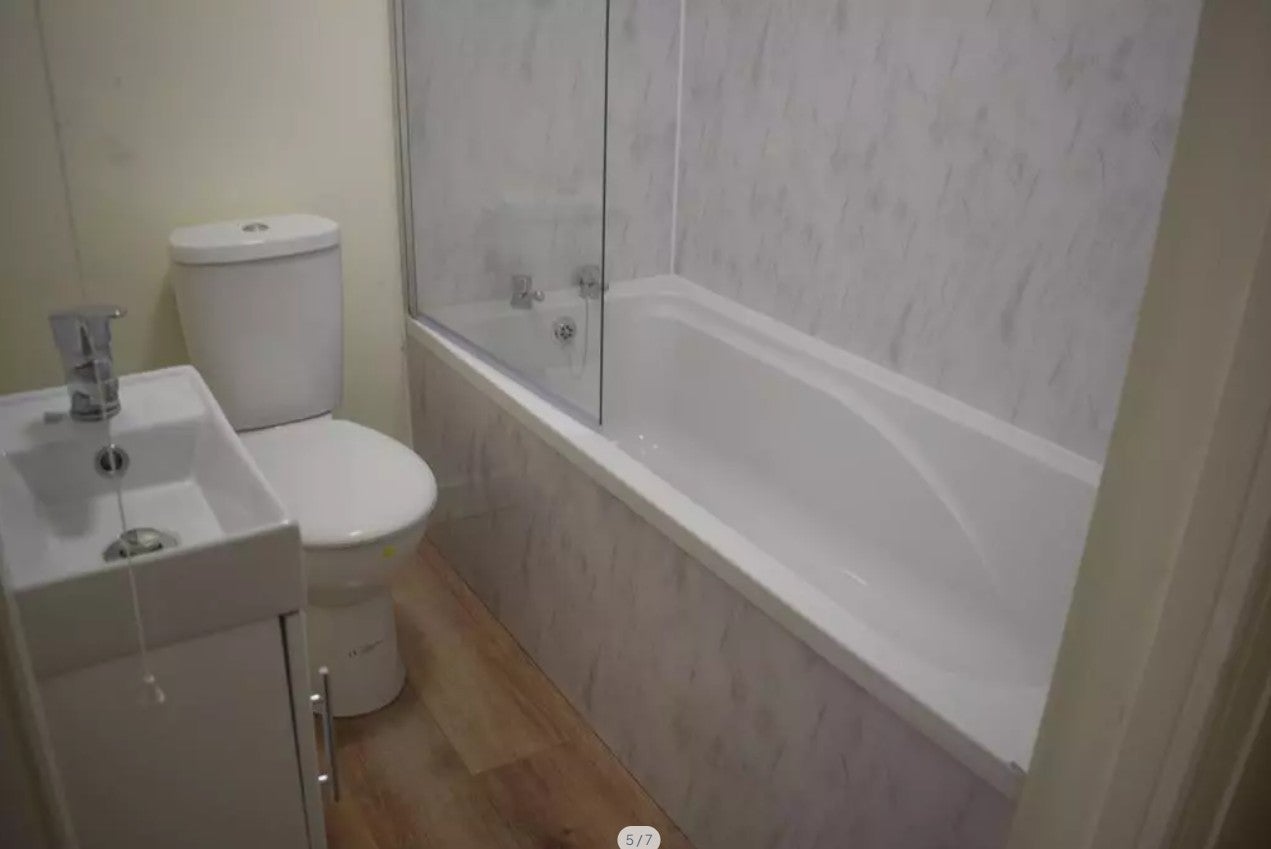 Flat East Road in Tylorstown