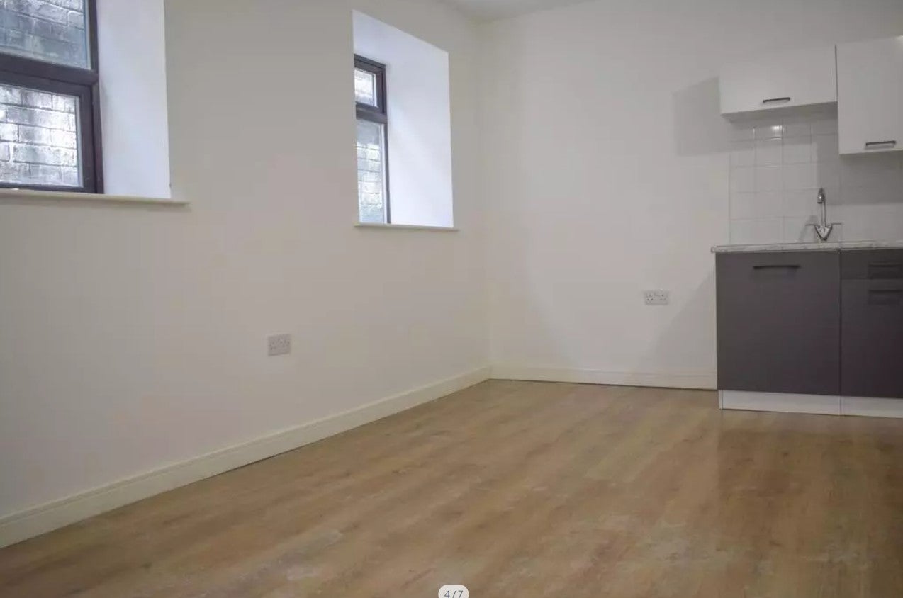 Flat East Road in Tylorstown