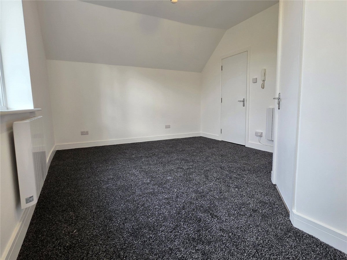 Flat Devon Drive in Nottingham