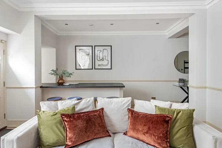 Flat Kensington Park Gardens in Greater London