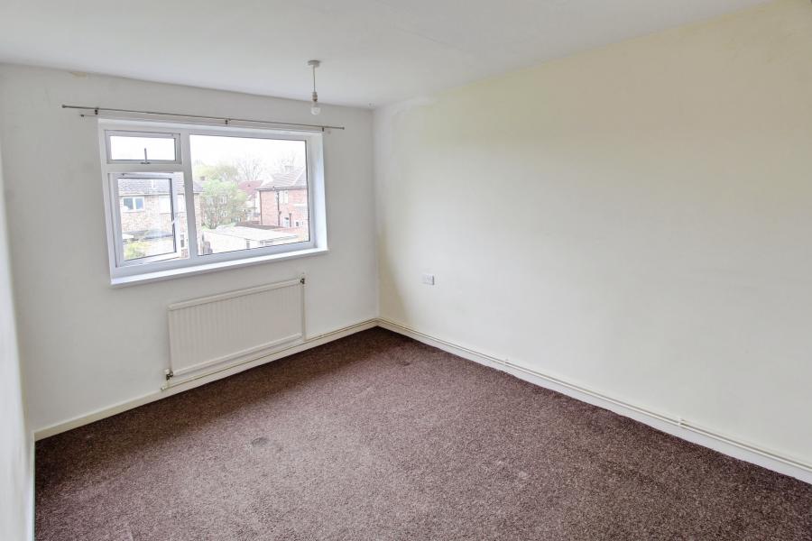 Flat Oundle Road in Peterborough