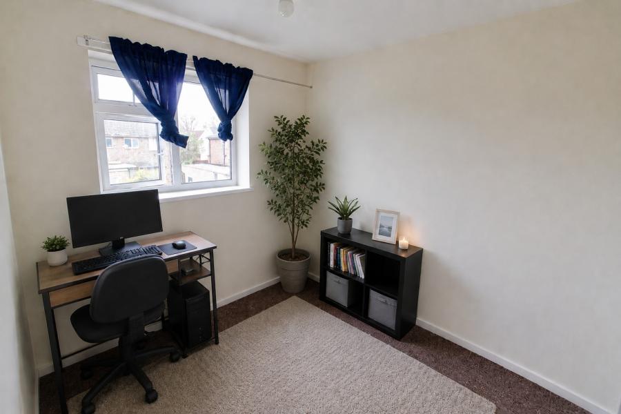 Flat Oundle Road in Peterborough