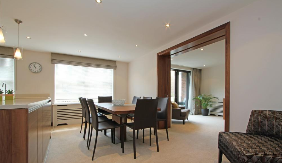 Flat Ennismore Gardens in City of Westminster