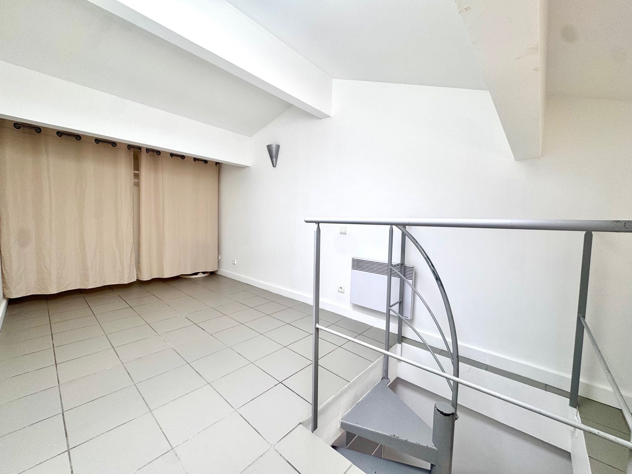 Appartement Place de Montfort à Vaison-la-Romaine