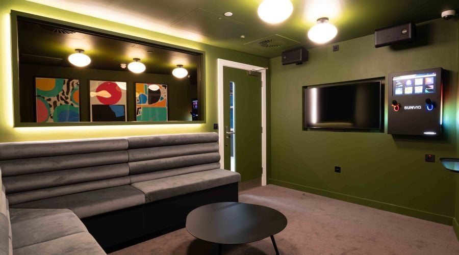 Room Chart Street in Greater London