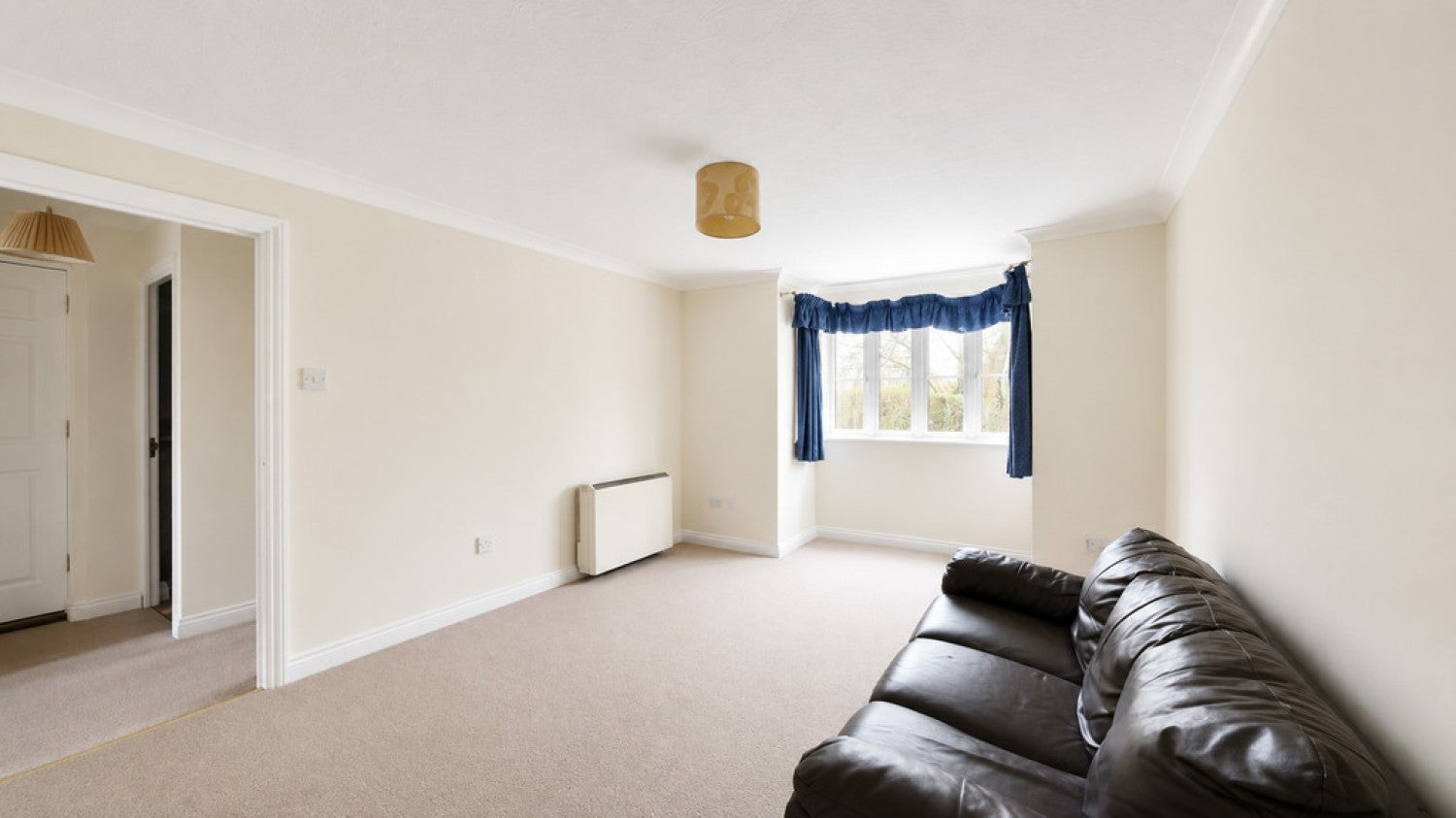 Flat East Field Close in Oxford