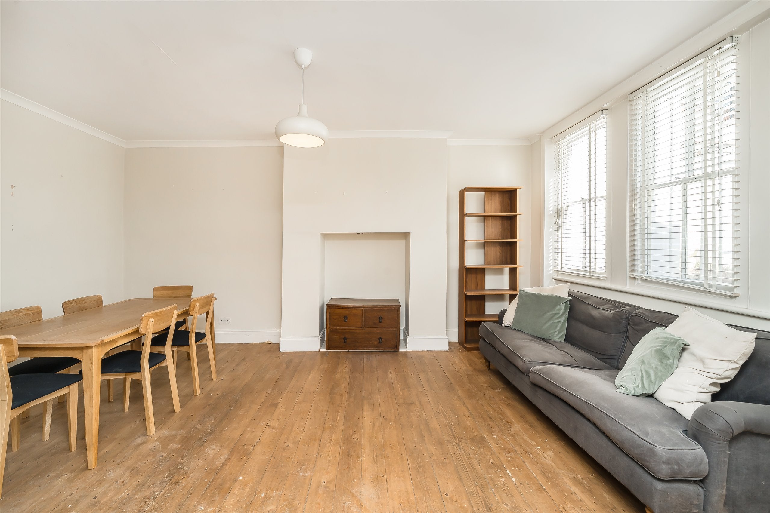 Flat Birchington Road in Greater London