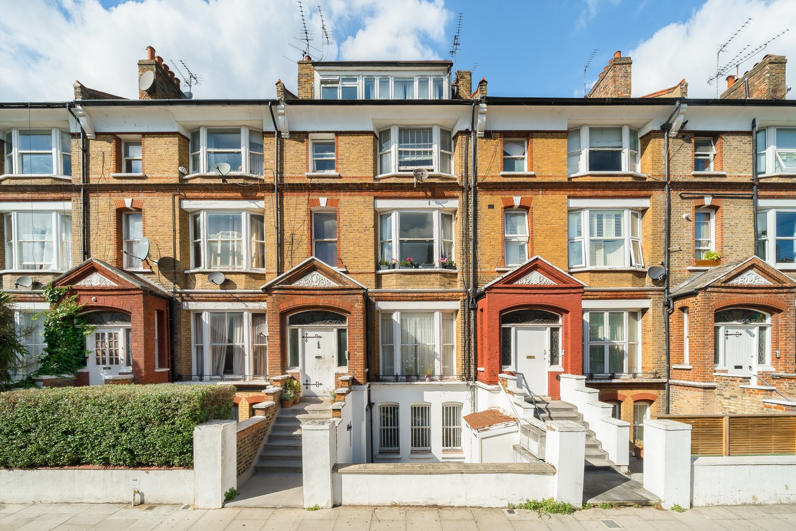 Flat Birchington Road in Greater London