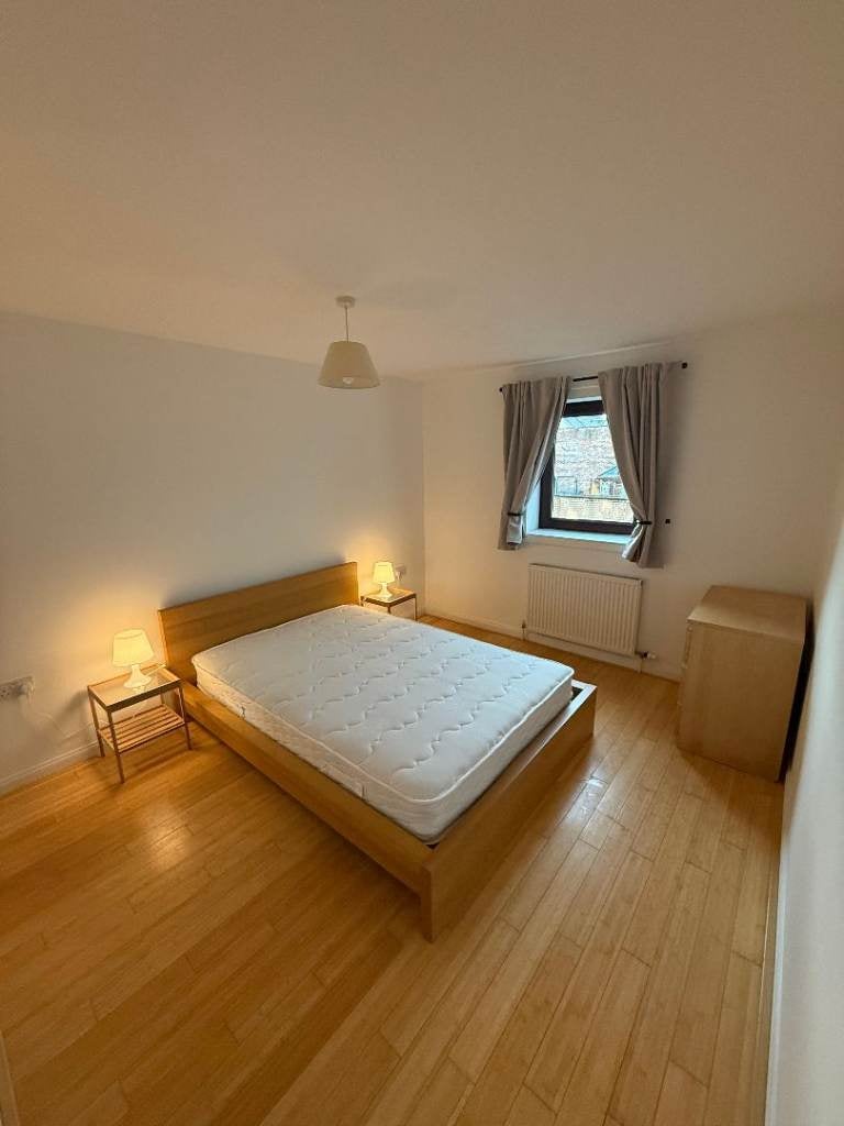 Flat Kingsland Lane in Glasgow