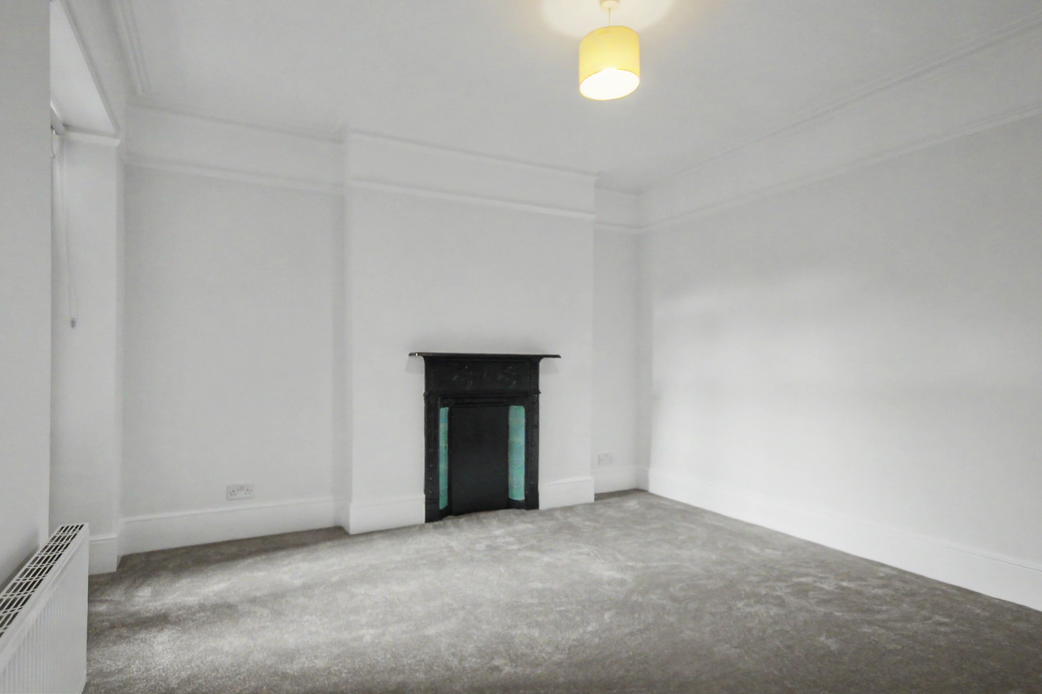 Flat Honeybourne Road in Greater London