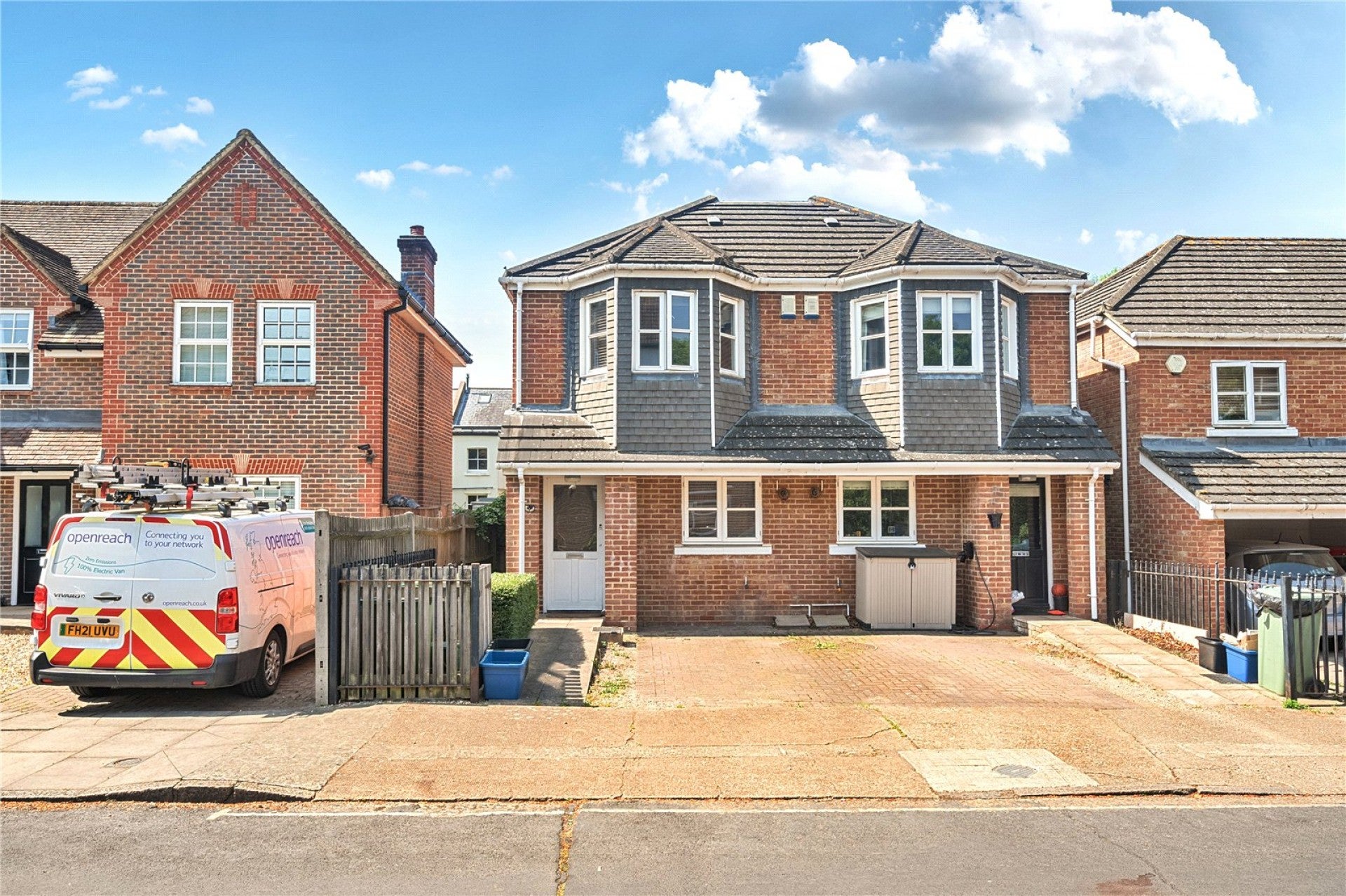 House Churchview Road in Greater London