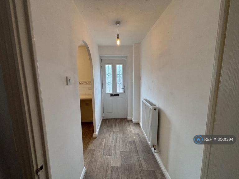 House Foxglove Close in Lichfield
