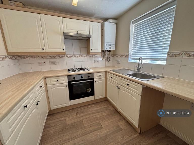 House Foxglove Close in Lichfield