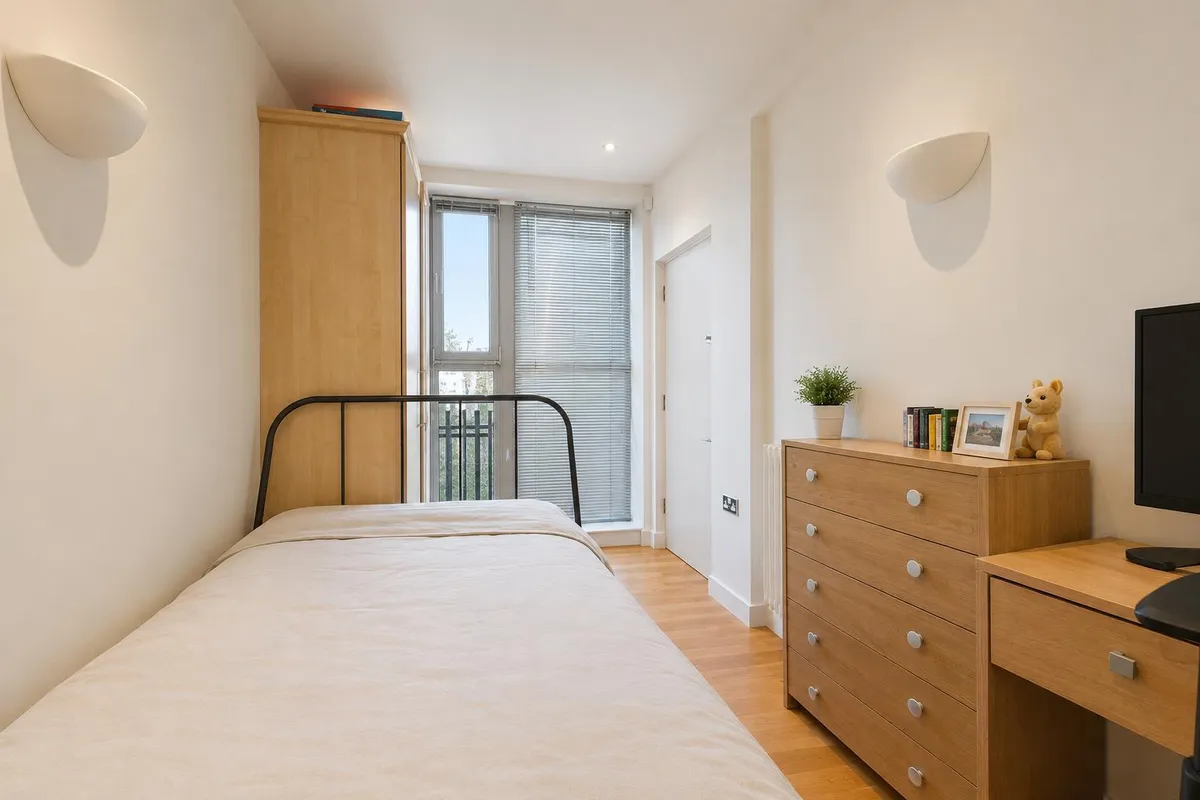 Flat Grosvenor Terrace in Greater London