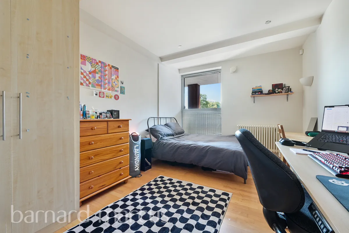 Flat Grosvenor Terrace in Greater London