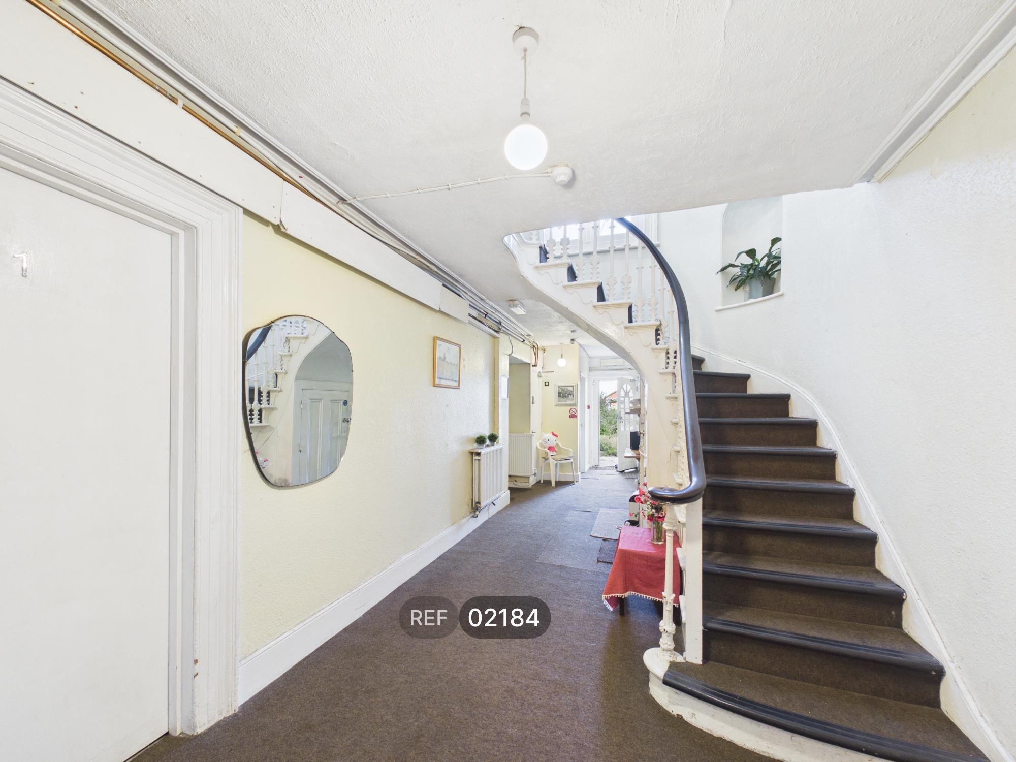 Room Hythe Hill in Colchester