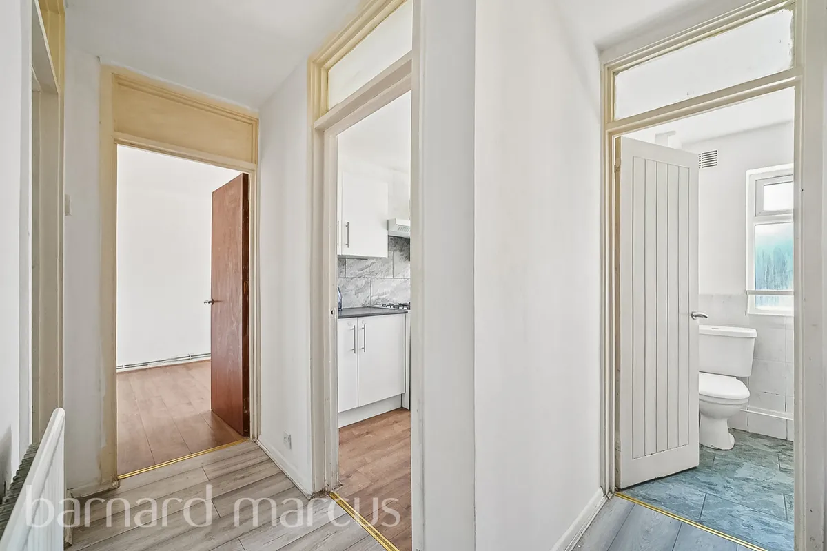 Flat Quantock Close in Greater London