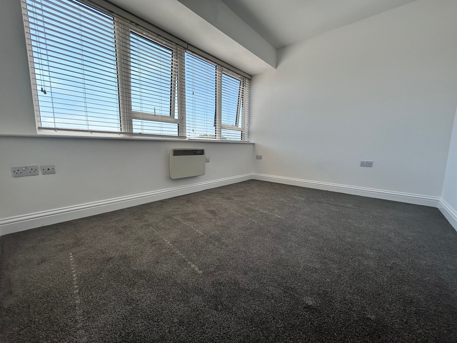 Flat Farnsby Street in Swindon