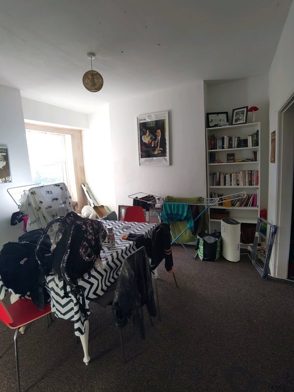 Room Rushden Road in Manchester