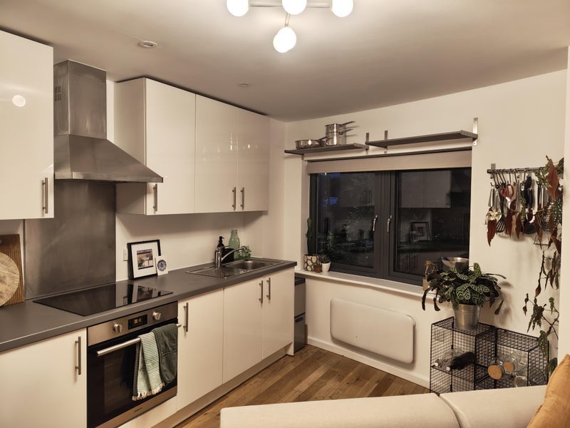 Room Grange Road in Greater London