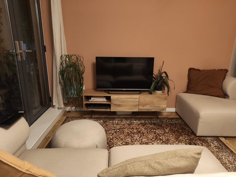 Room Grange Road in Greater London