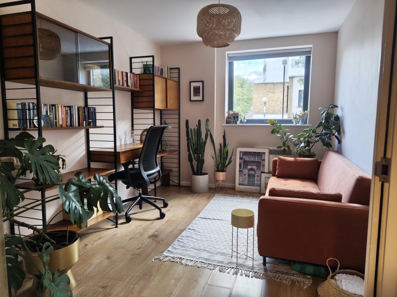 Room Grange Road in Greater London