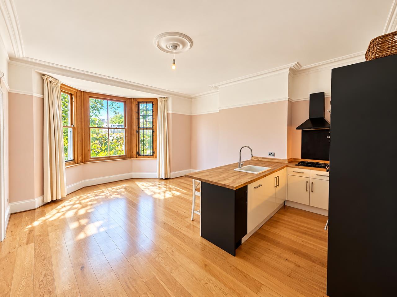 Flat Selborne Road in Hove