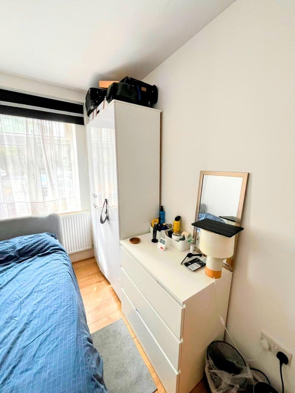 Room Clapham Road Estate in Greater London